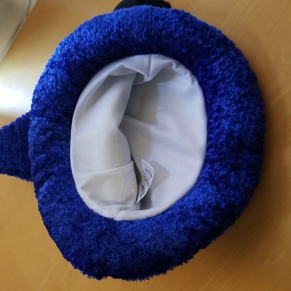 Disney Hat Like New - Picture 3 of 5